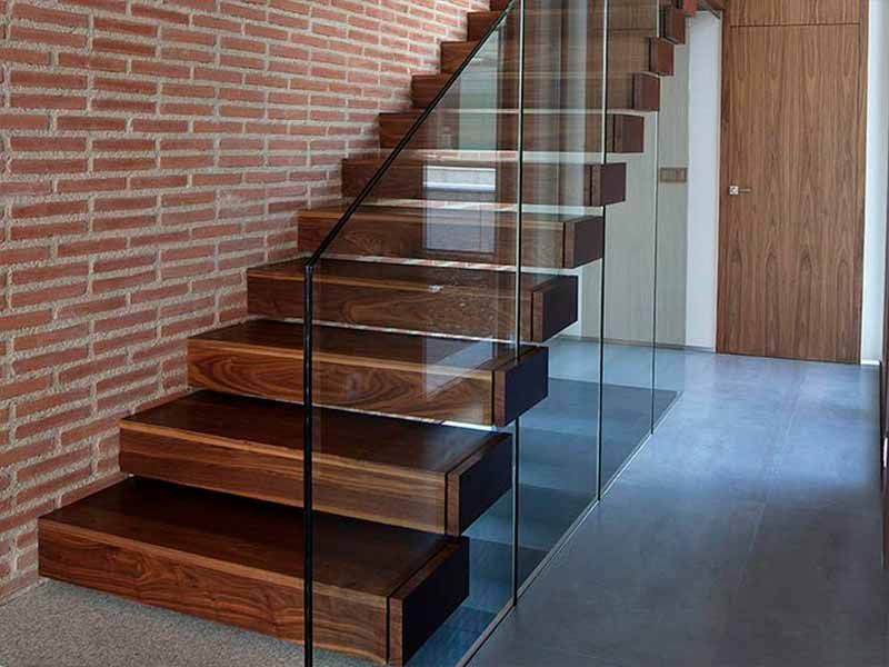 Ebanistería Kaoba S.L. escaleras de madera